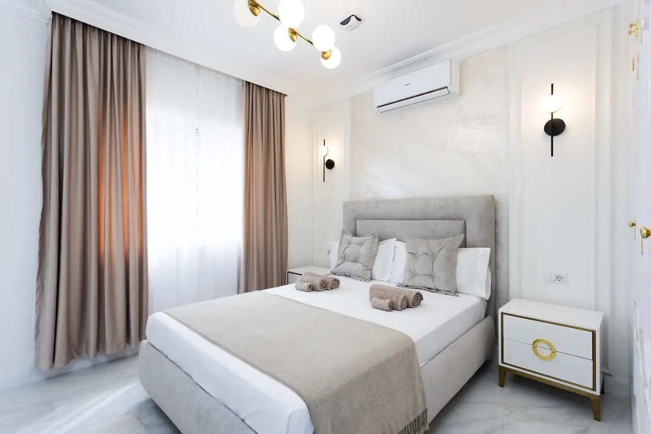 אדחה Villa Exotica