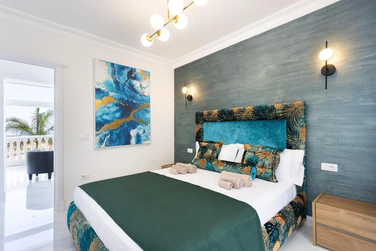אדחה Villa Exotica