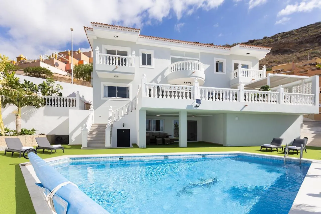 אדחה Villa Exotica