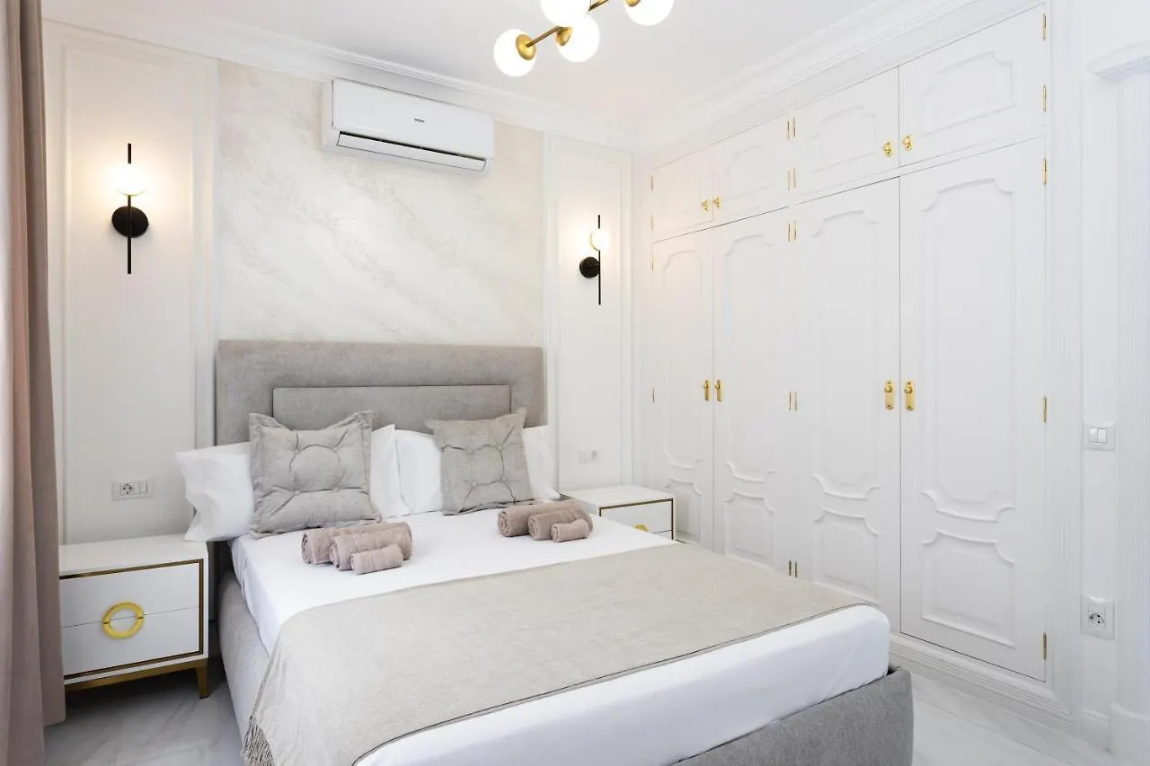 Villa Exotica 아데제 0*,  스페인